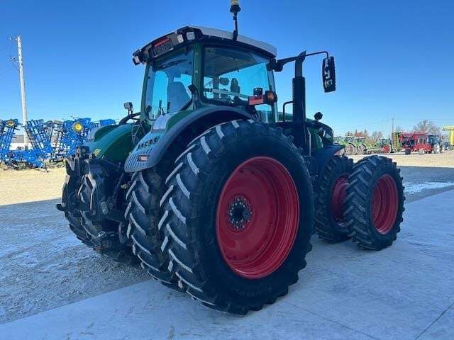 2019 Fendt 933 Vario Tractor