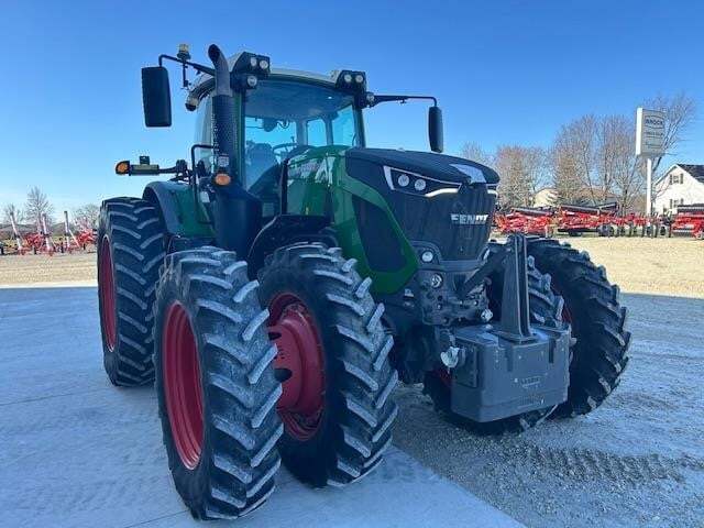 2019 Fendt 933 Vario Tractor