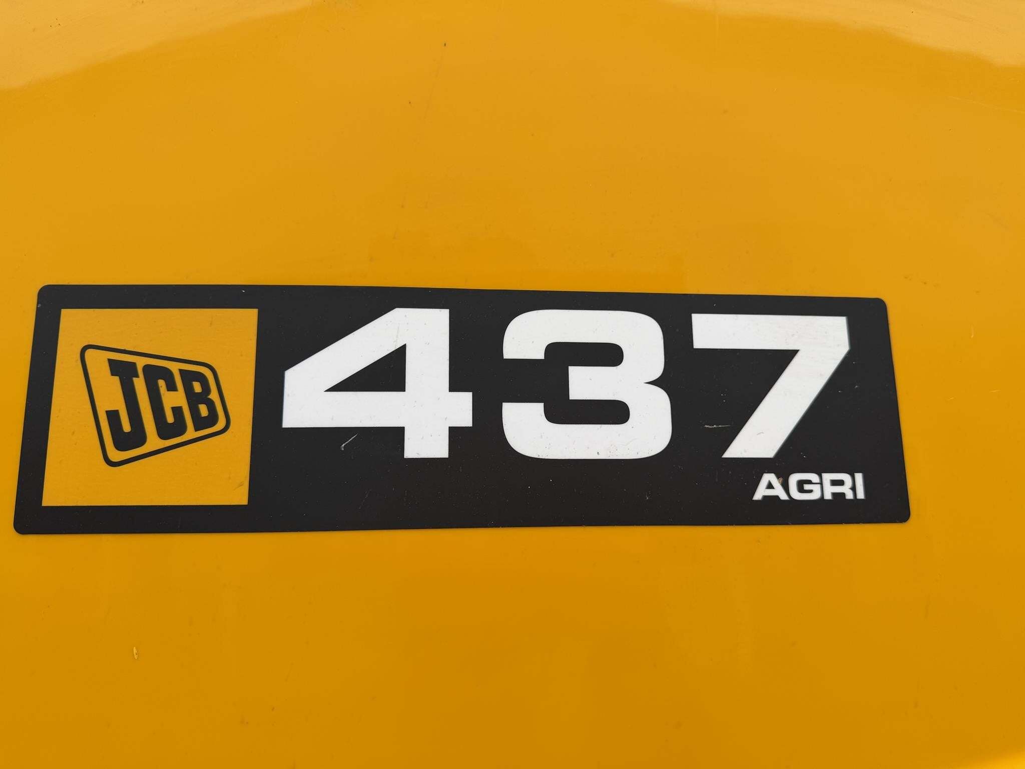 2020 JCB 437 AGRI Wheel Loader
