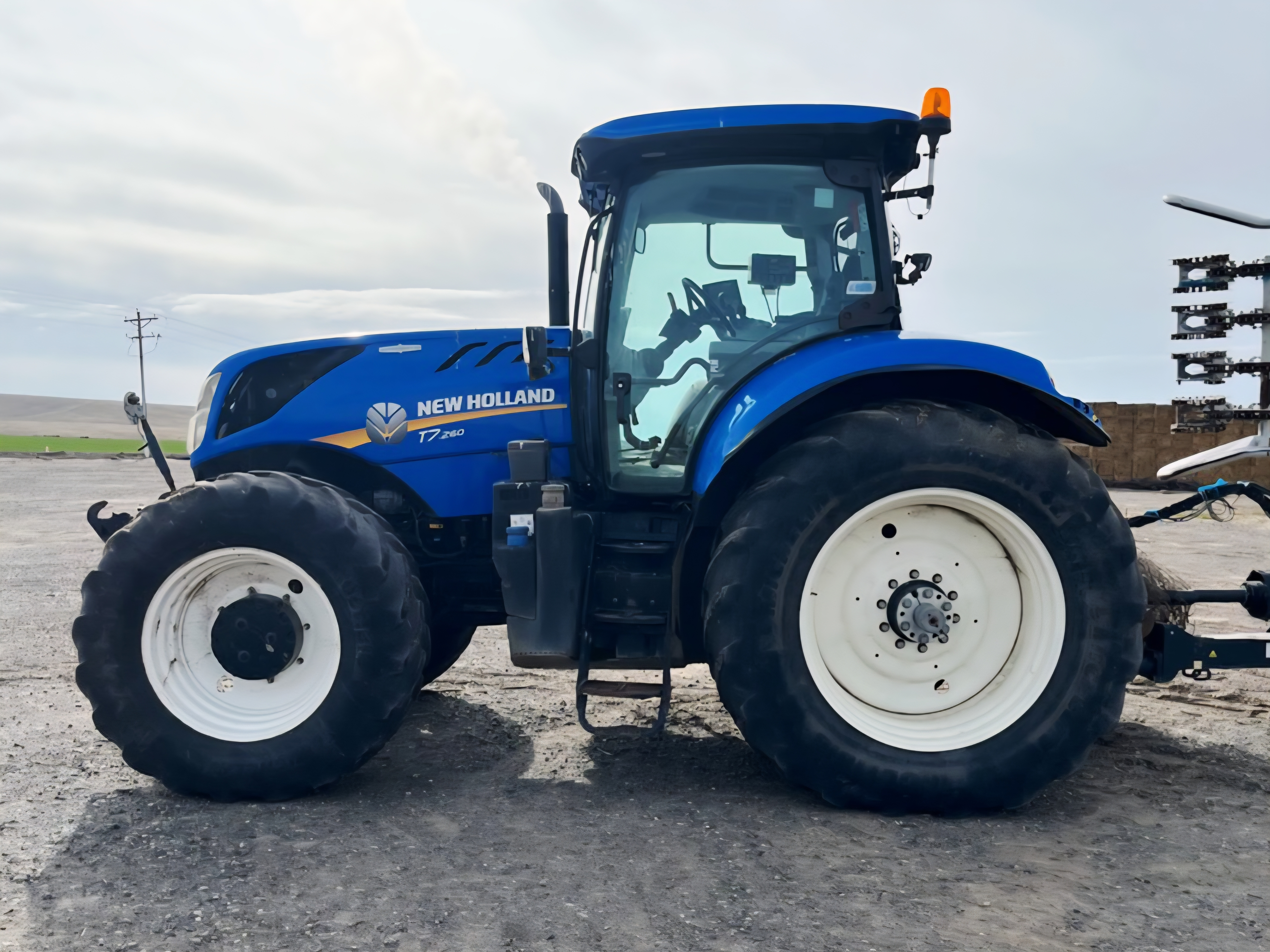 2016 New Holland T7.260 Tractor