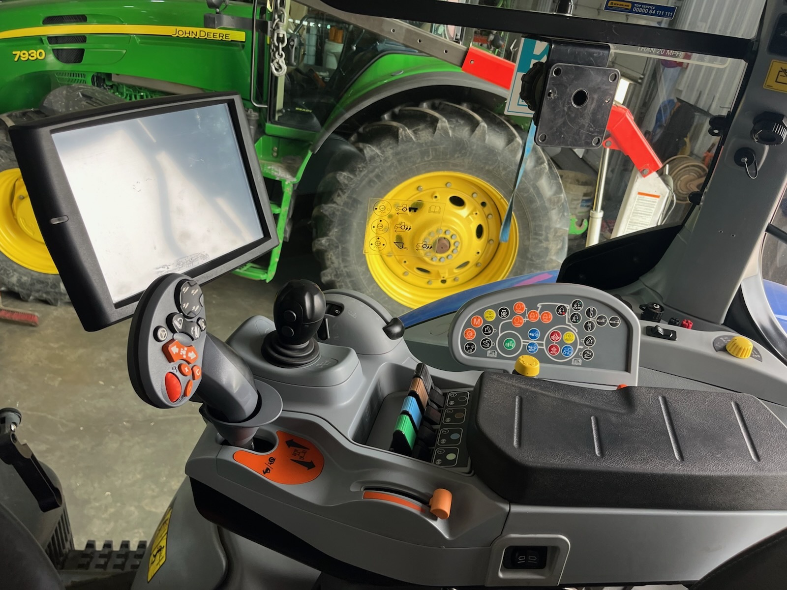 2016 New Holland T7.260 Tractor