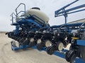  Kinze 3660 Planter