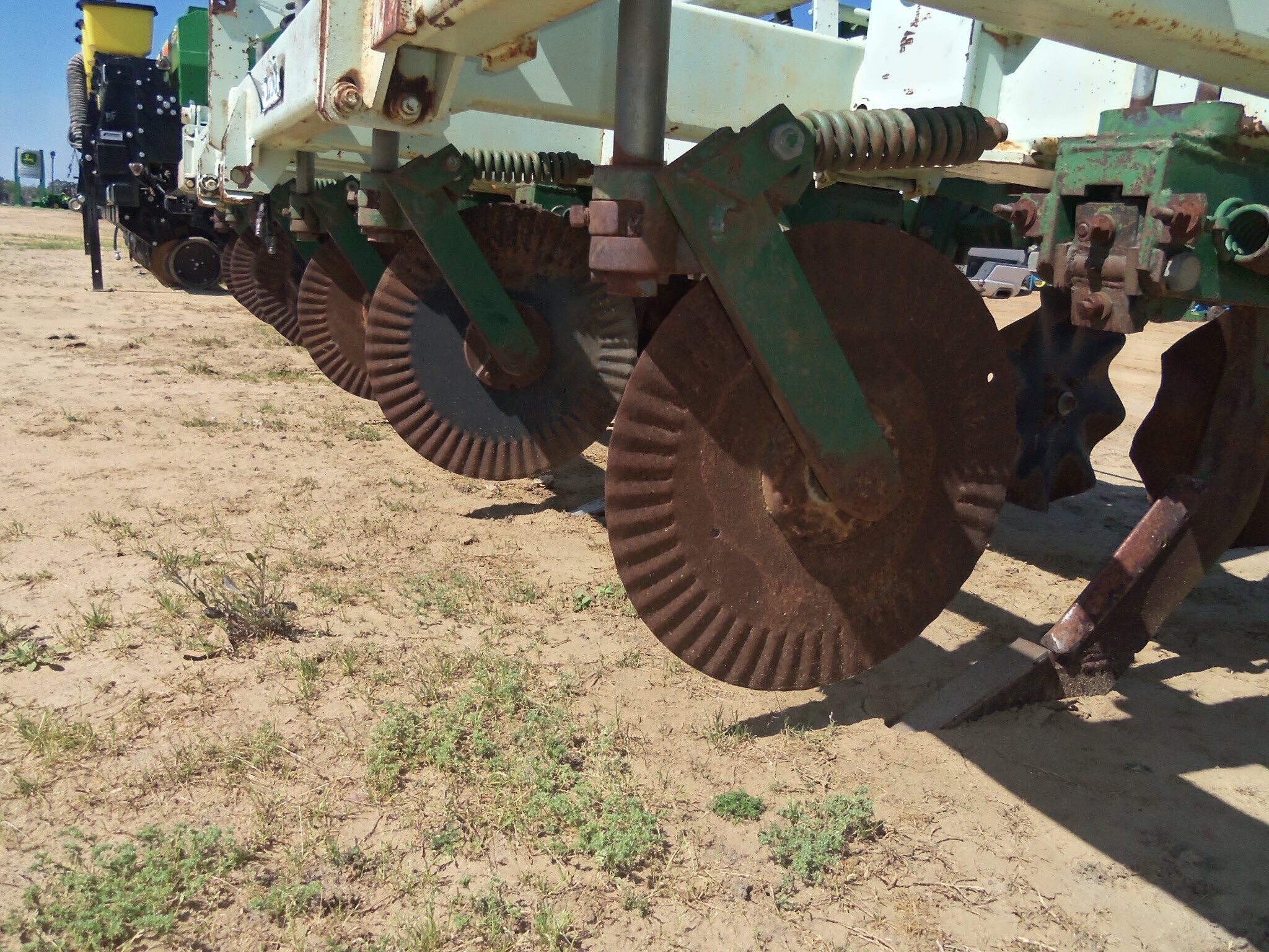 2003 Kelley Manufacturing 6 Row Strip Till Strip-Till