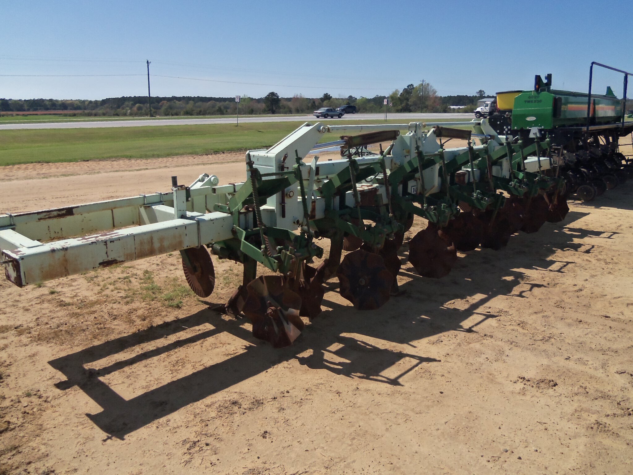 2003 Kelley Manufacturing 6 Row Strip Till Strip-Till