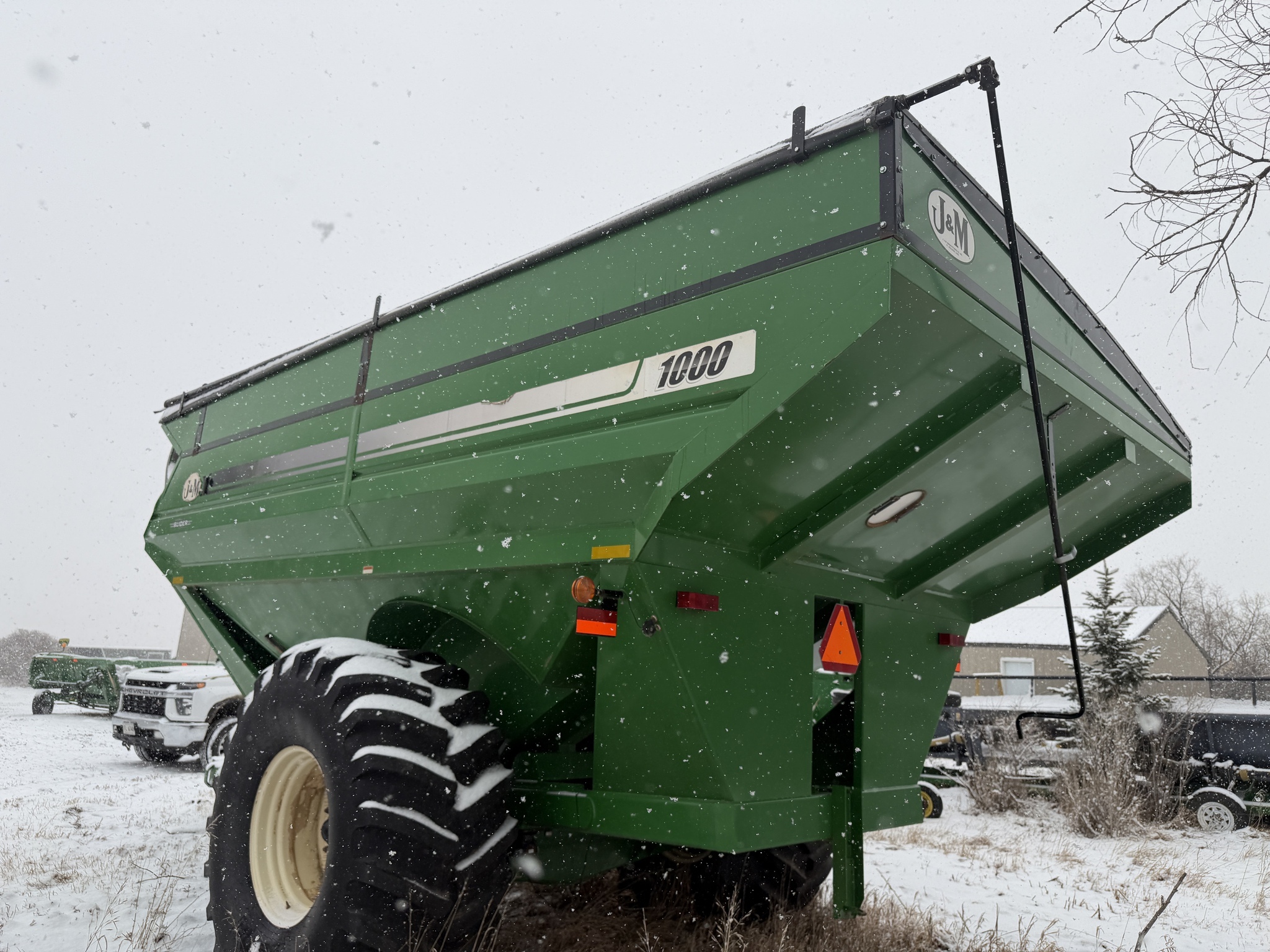 J&M 1000-20 Grain Cart