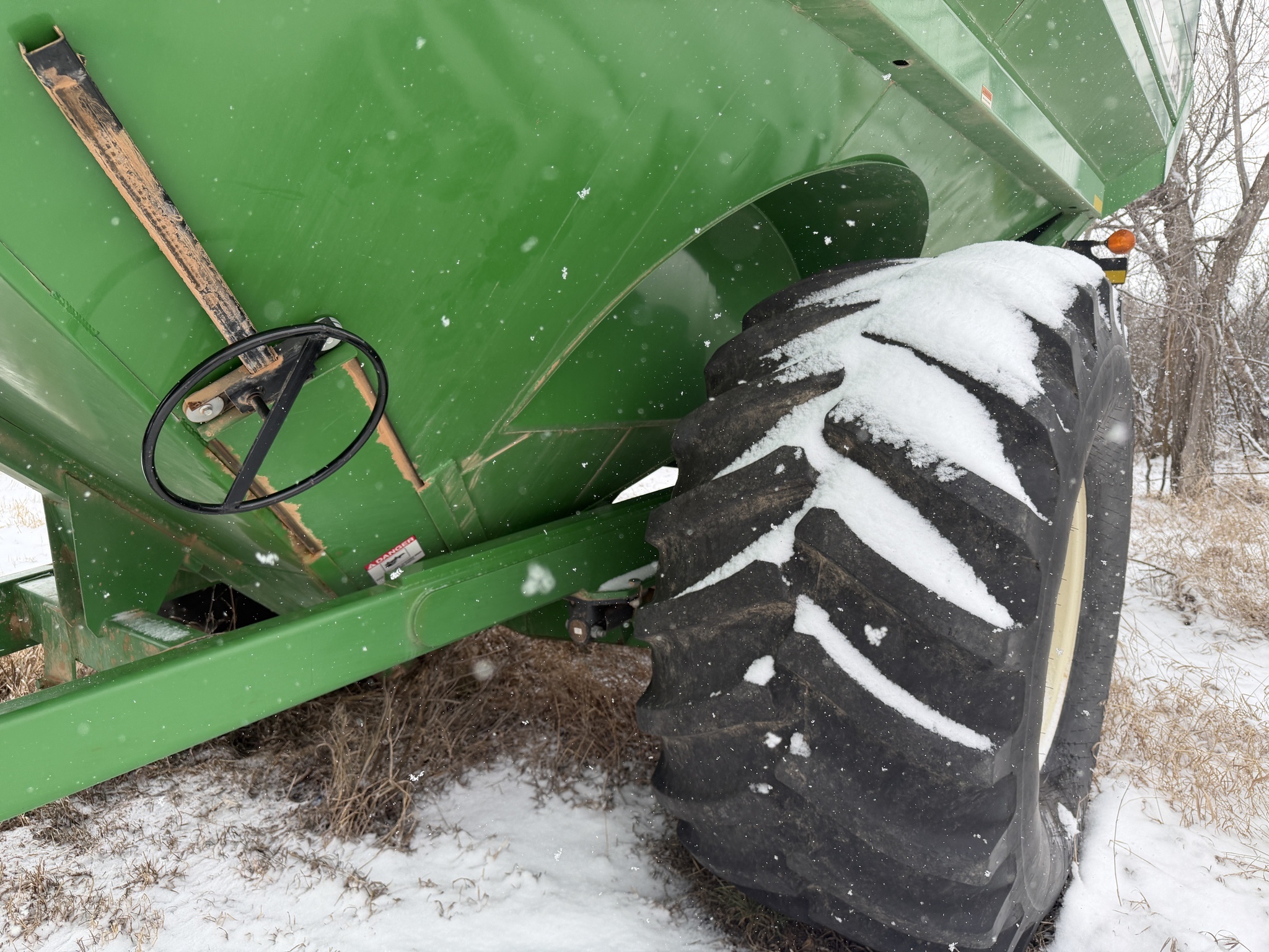  J&M 1000-20 Grain Cart
