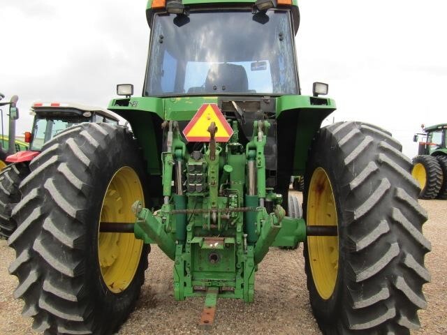 John Deere 7800 Tractor