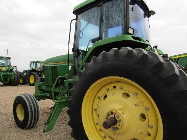  John Deere 7800 Tractor