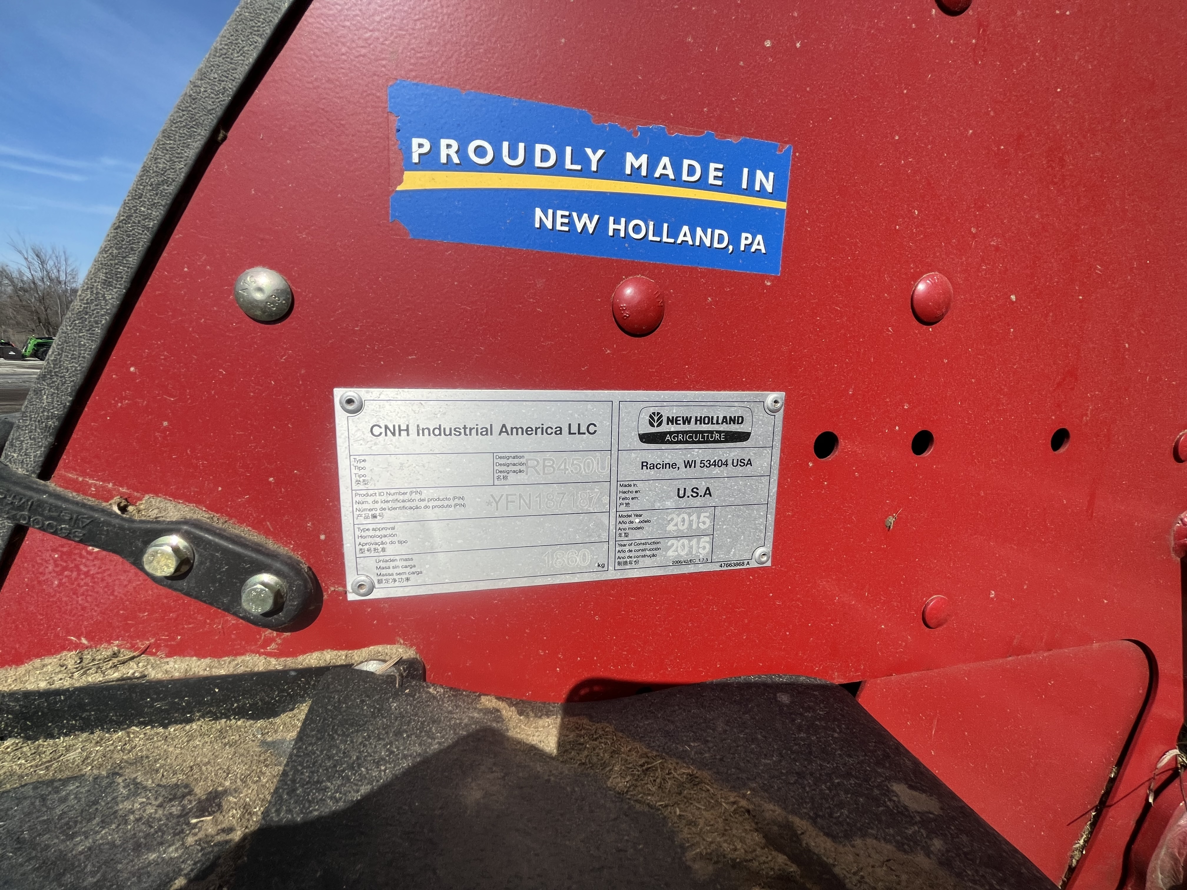 2015 New Holland Roll-Belt 450 Utility Round Baler