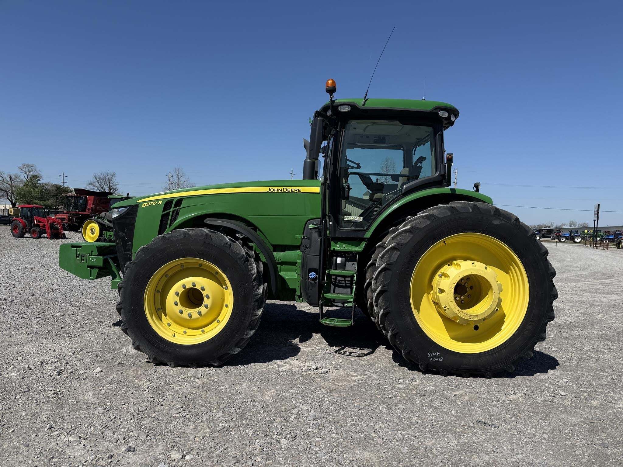 2018 John Deere 8370R Tractor