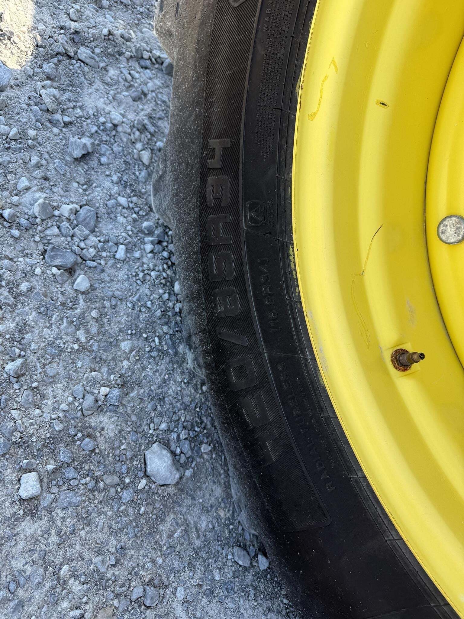 2018 John Deere 8370R Tractor