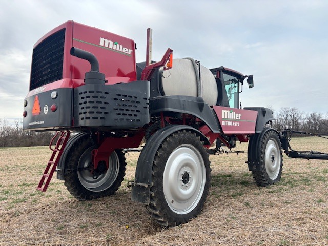 2008 Miller 4275 Self-Propelled Sprayer