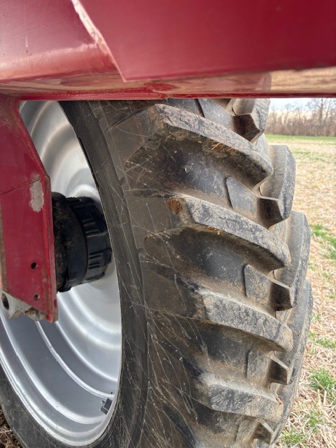 2008 Miller 4275 Self-Propelled Sprayer