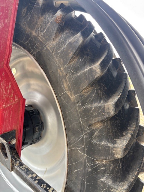 2008 Miller 4275 Self-Propelled Sprayer