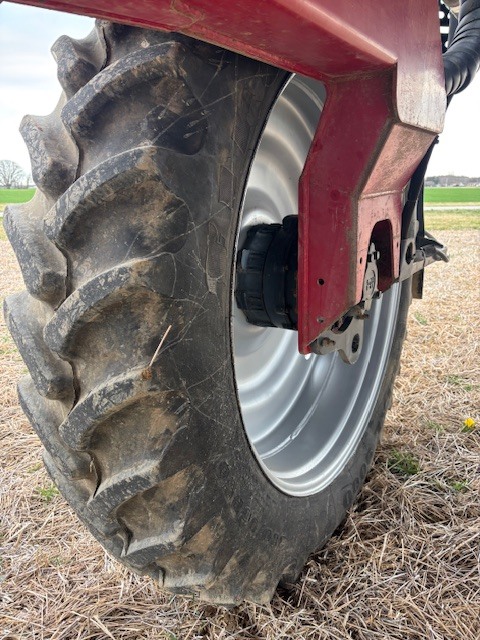 2008 Miller 4275 Self-Propelled Sprayer