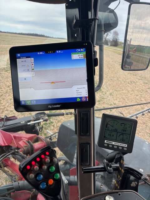 2008 Miller 4275 Self-Propelled Sprayer