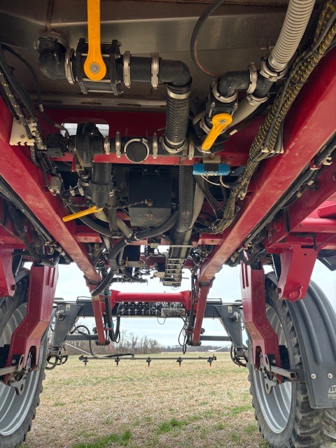 2008 Miller 4275 Self-Propelled Sprayer