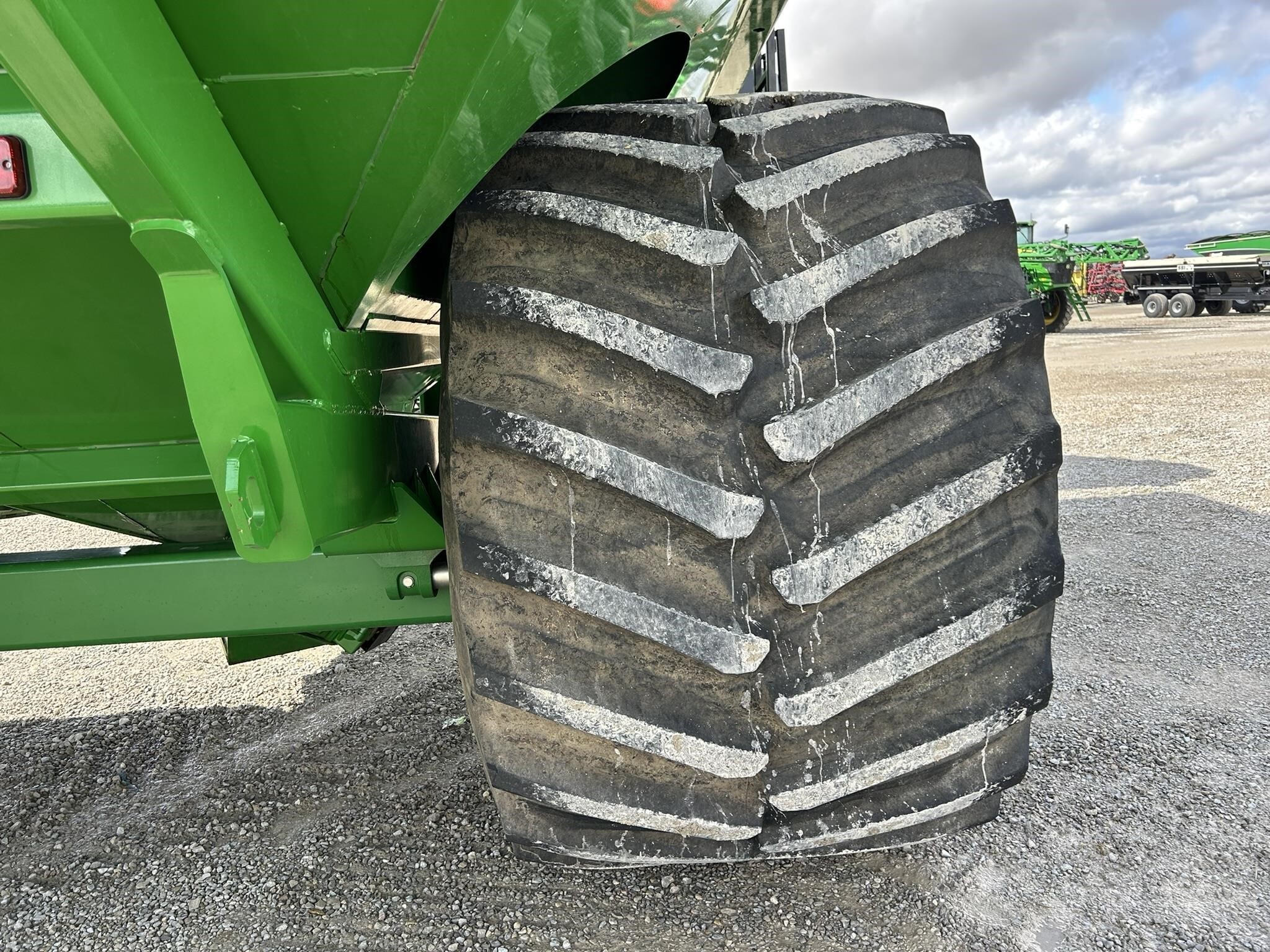 2017 Unverferth 1319 Grain Cart