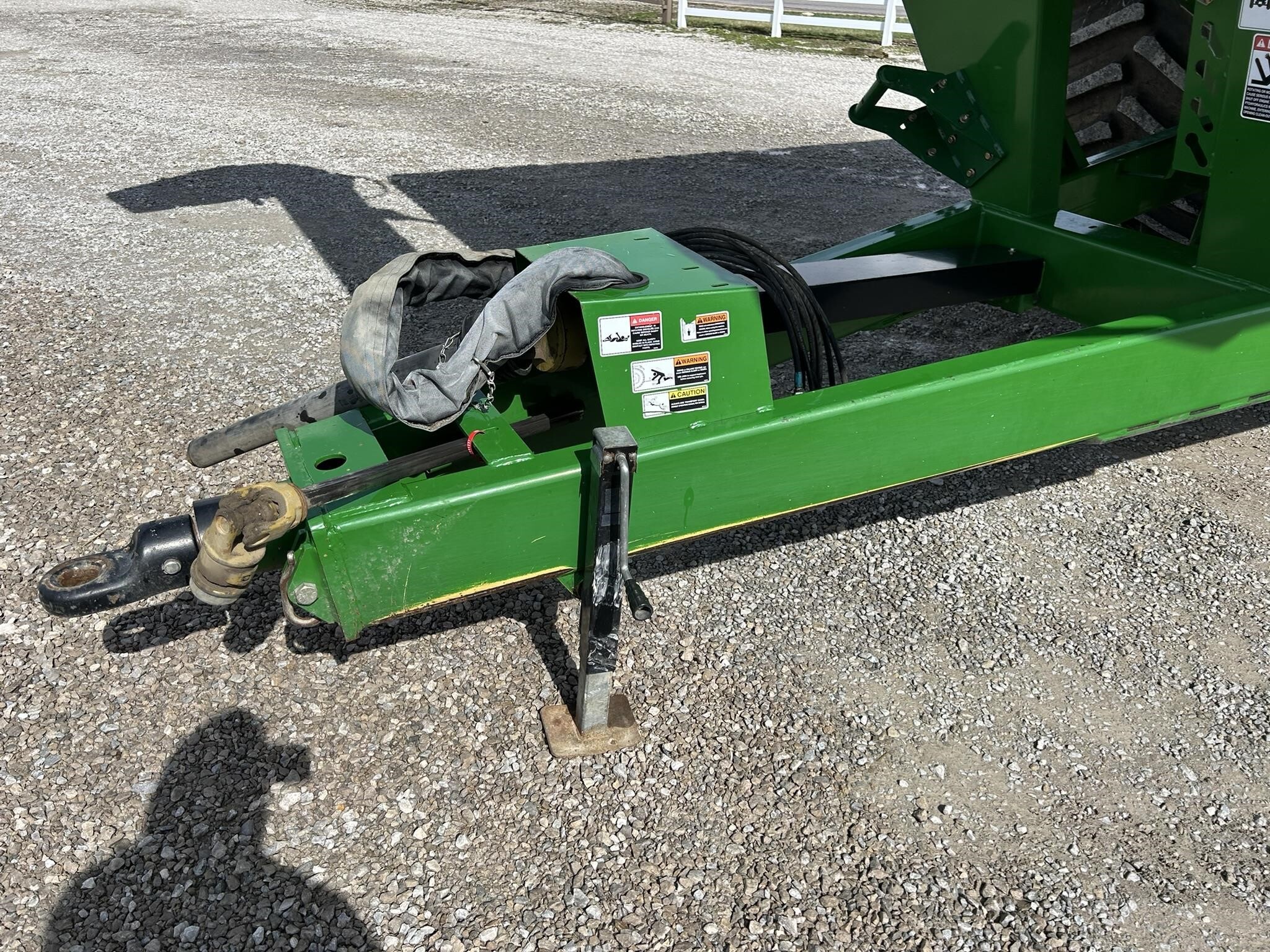 2017 Unverferth 1319 Grain Cart