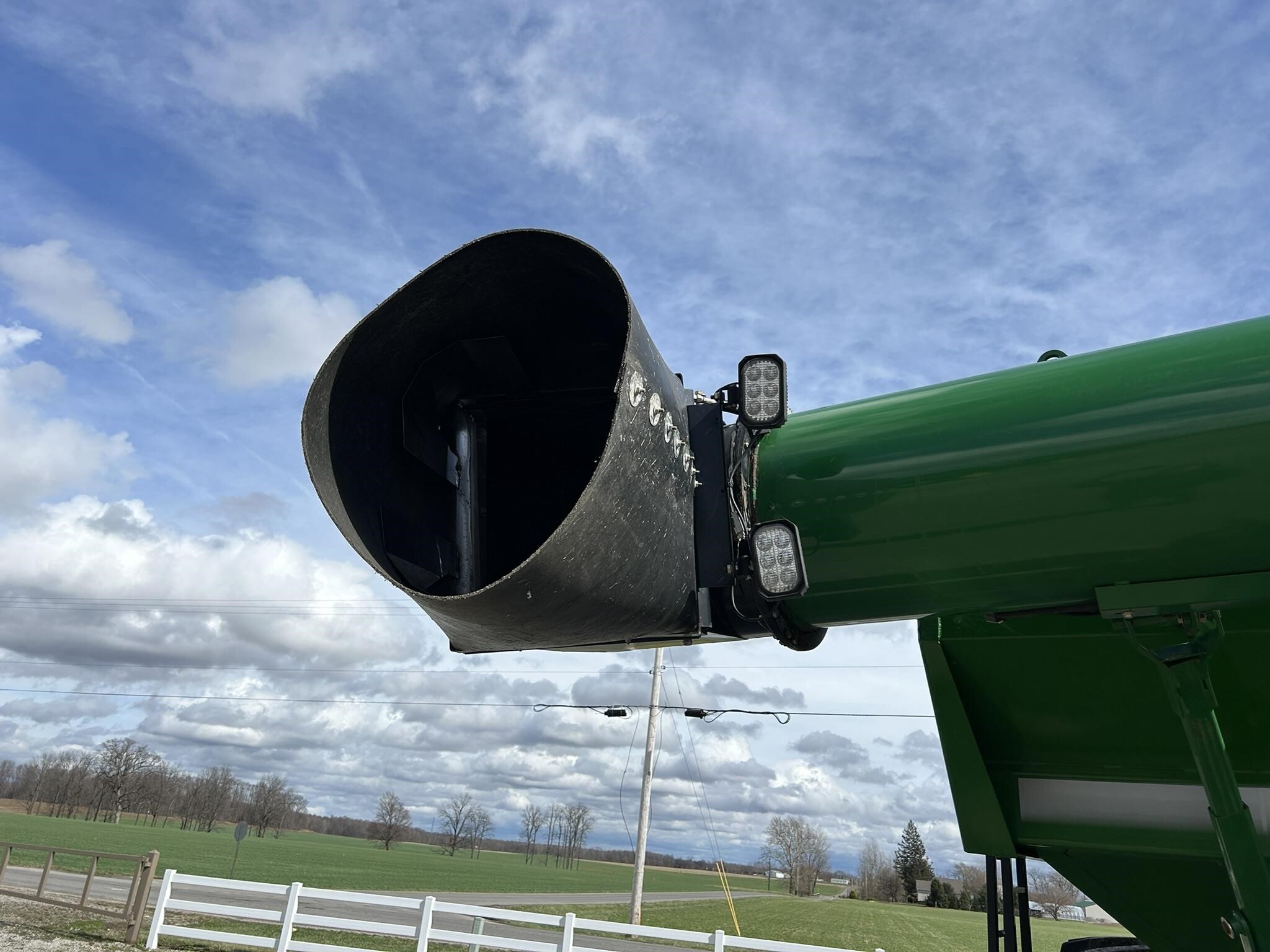 2017 Unverferth 1319 Grain Cart