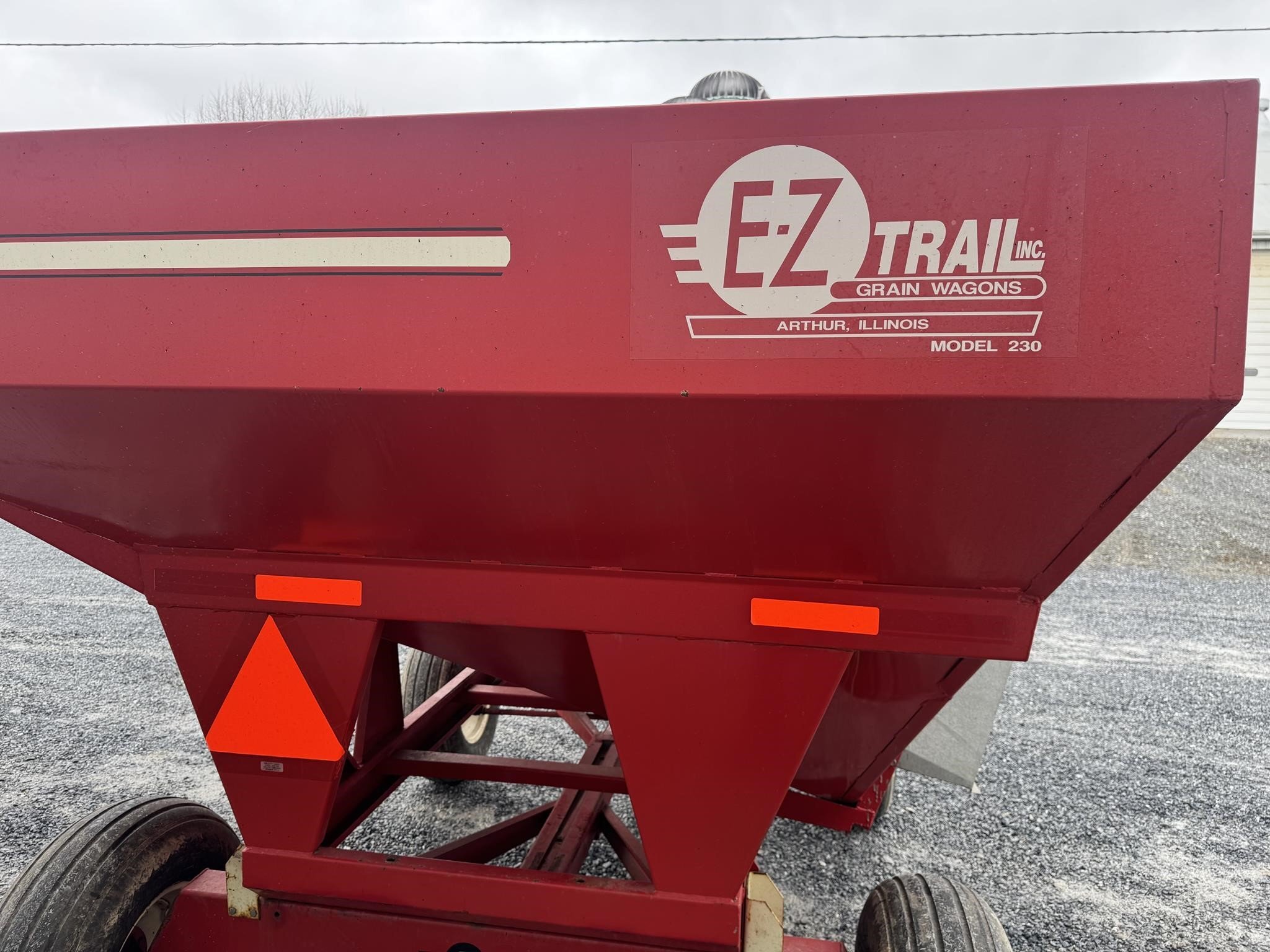  E-Z Trail 230 Gravity Wagon