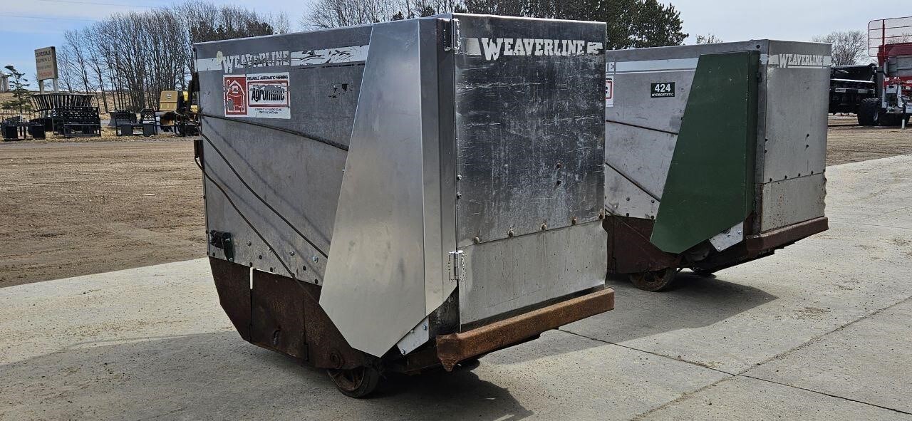  Weaverline 424 Feed Wagon