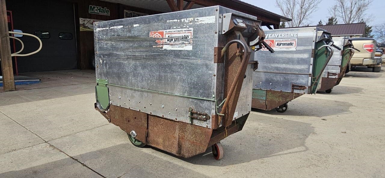  Weaverline 424 Feed Wagon