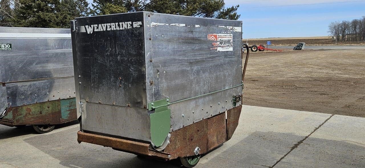  Weaverline 424 Feed Wagon