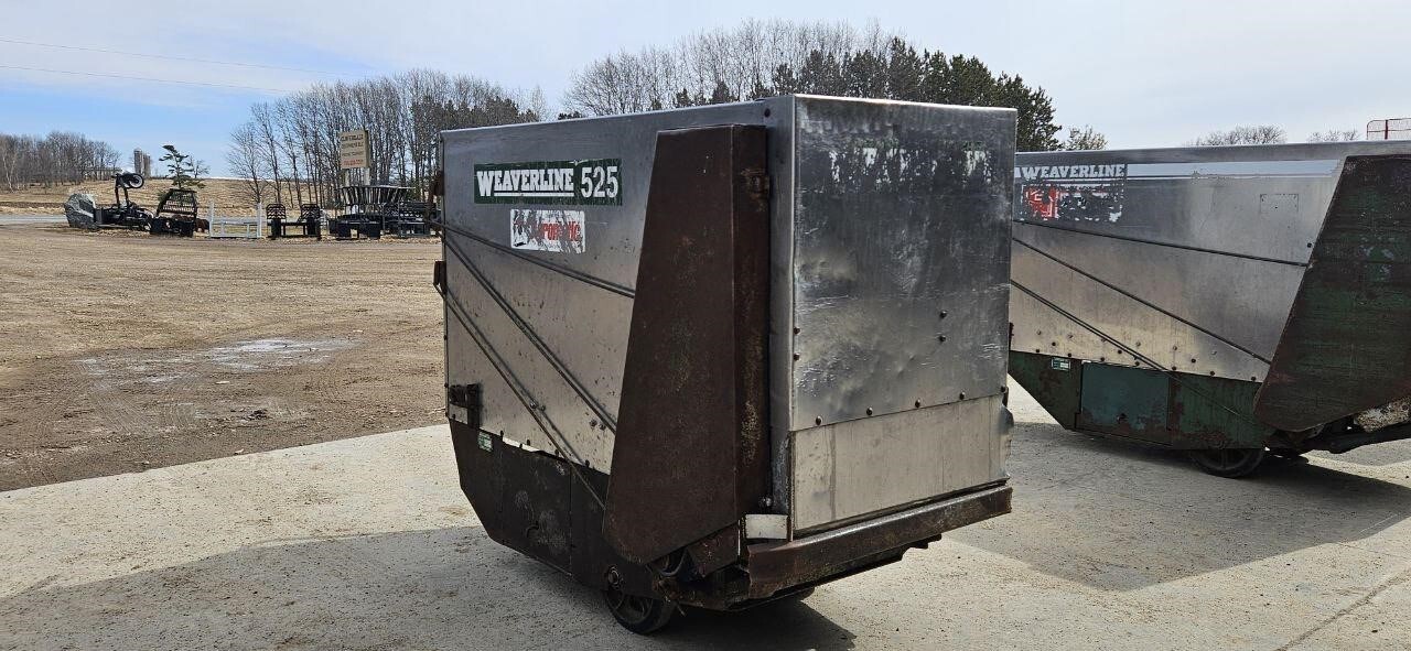  Weaverline 525 Feed Wagon