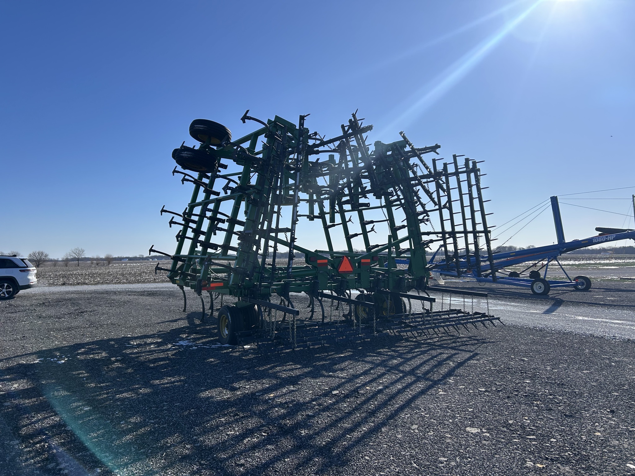 2006 John Deere 2210 Field Cultivator