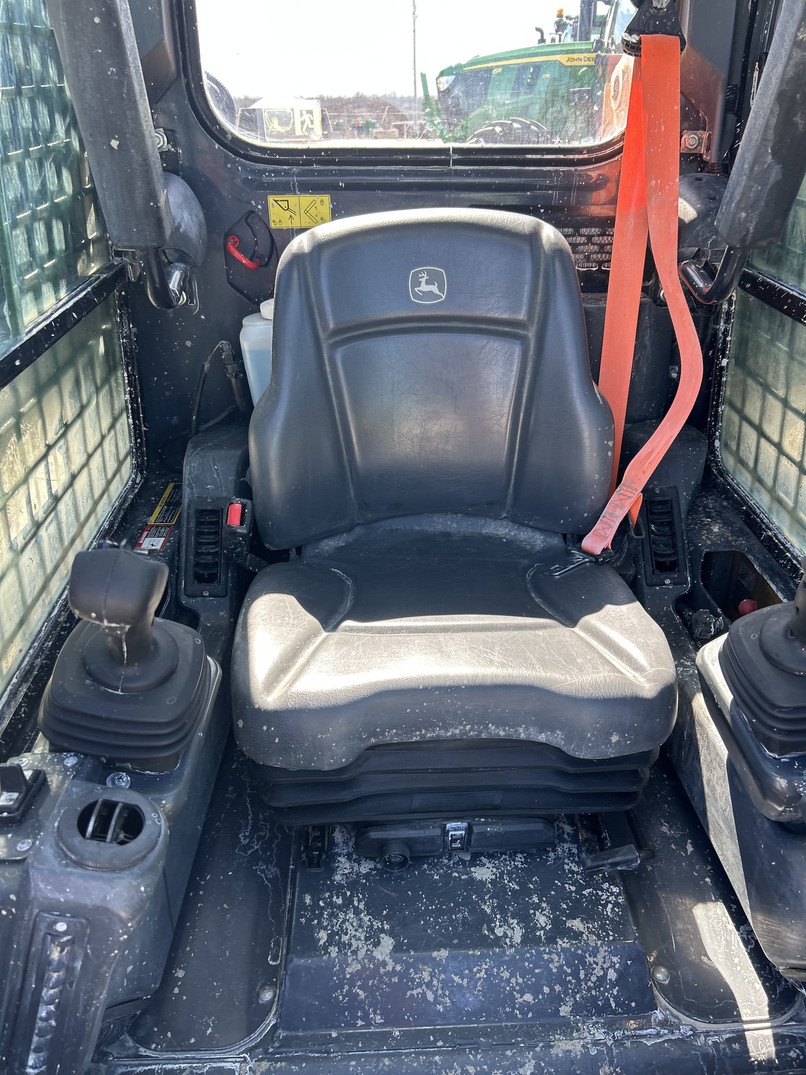 2023 Deere 317G Skid Steer
