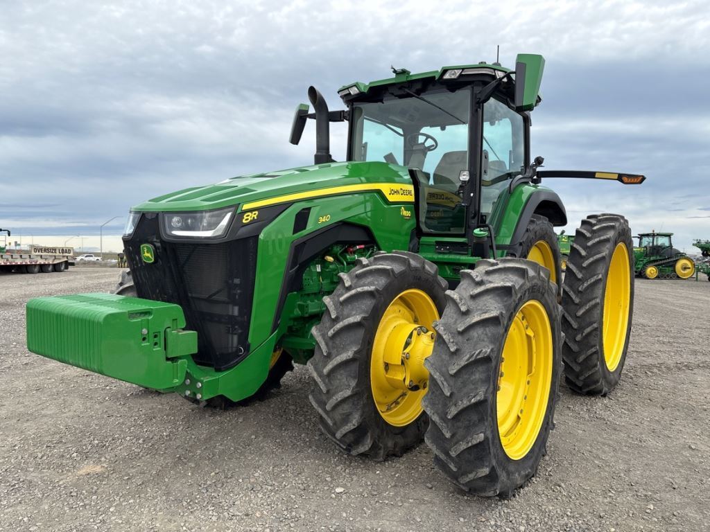 2022 John Deere 8R 340 Tractor