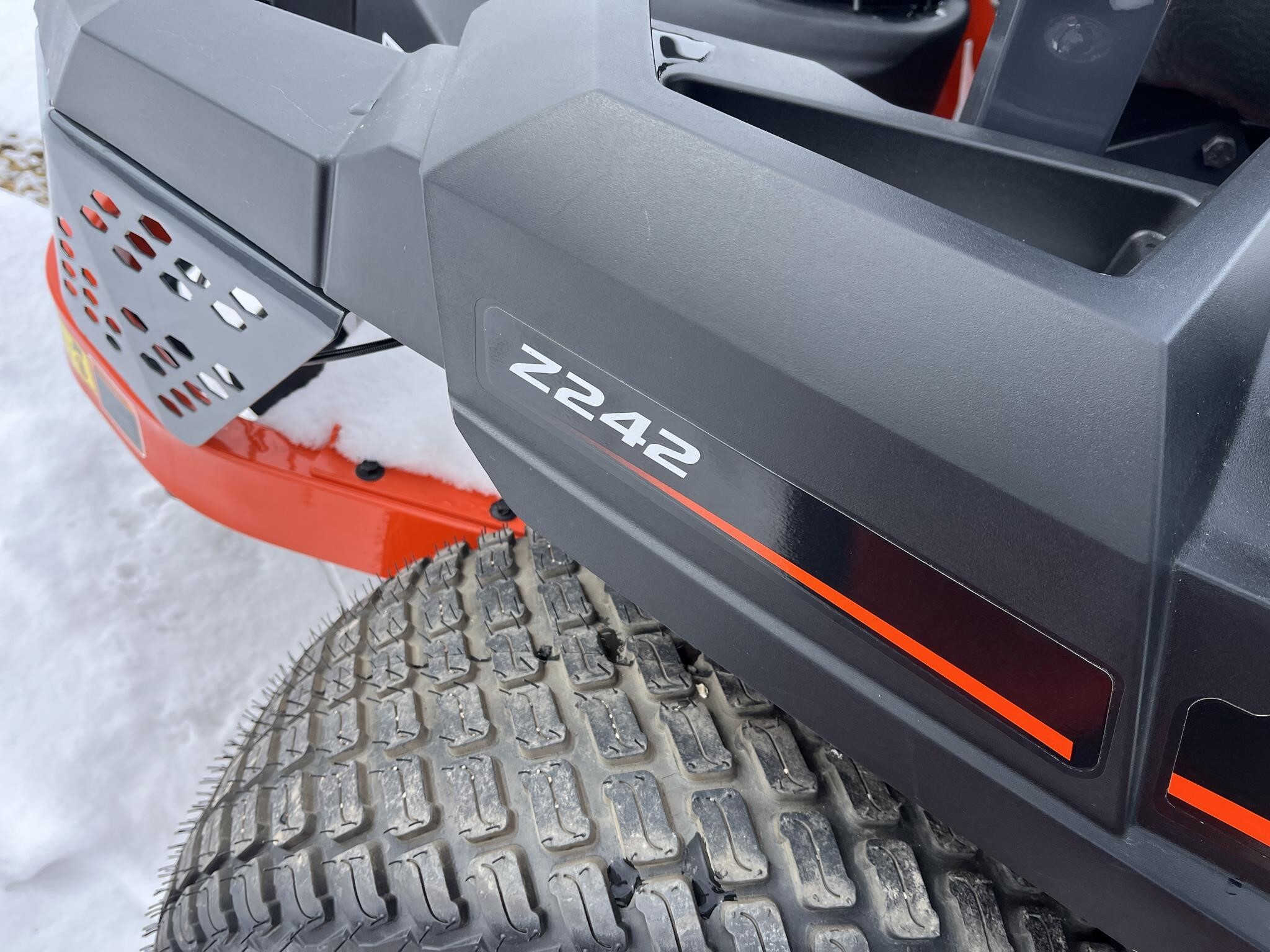 2024 Kubota Z242 Lawn Mower