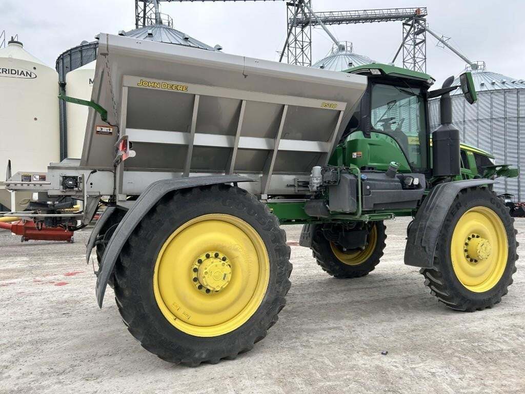 2022 John Deere 600R Loader and Skid Steer Attachment