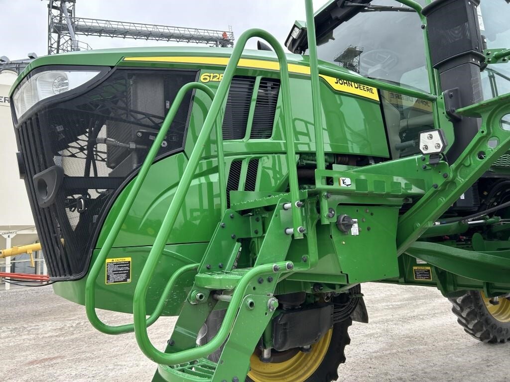 2022 John Deere 600R Loader and Skid Steer Attachment
