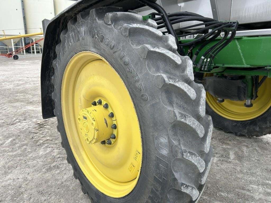 2022 John Deere 600R Loader and Skid Steer Attachment