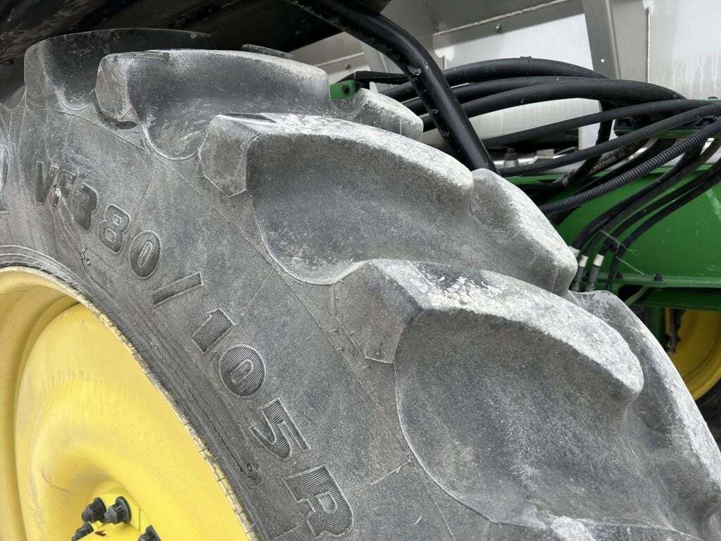 2022 John Deere 600R Loader and Skid Steer Attachment