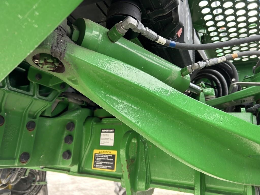 2022 John Deere 600R Loader and Skid Steer Attachment