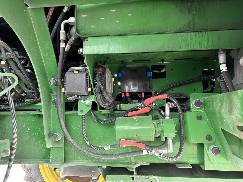 2022 John Deere 600R Loader and Skid Steer Attachment