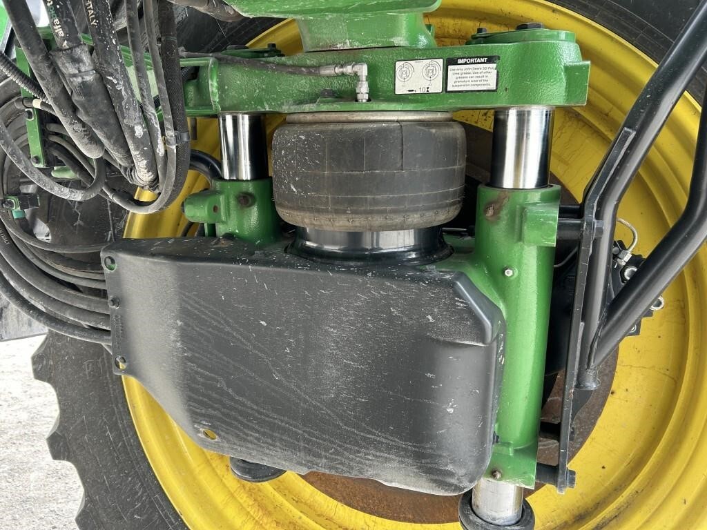 2022 John Deere 600R Loader and Skid Steer Attachment