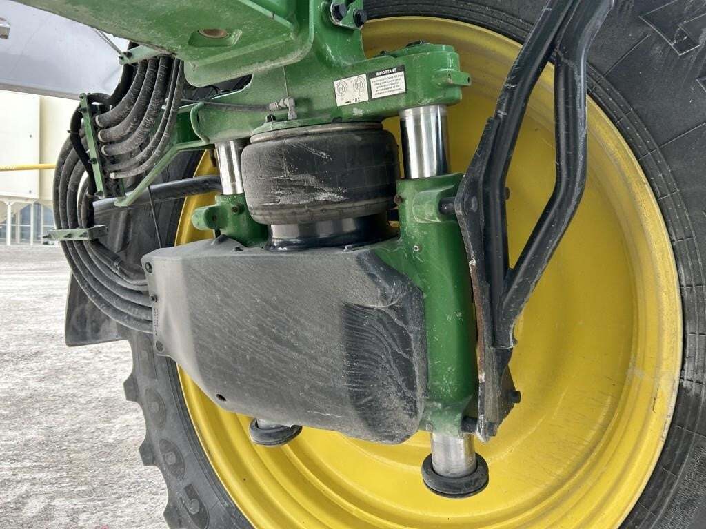 2022 John Deere 600R Loader and Skid Steer Attachment