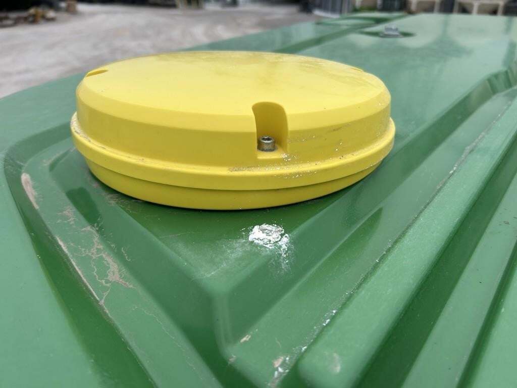2022 John Deere 600R Loader and Skid Steer Attachment