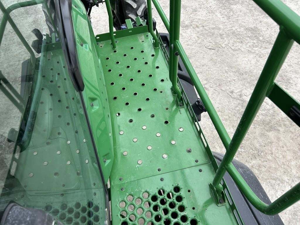 2022 John Deere 600R Loader and Skid Steer Attachment