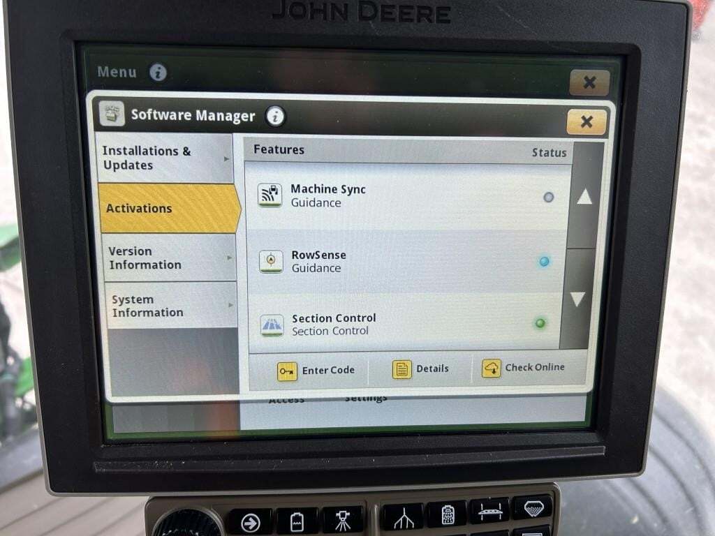 2022 John Deere 600R Loader and Skid Steer Attachment