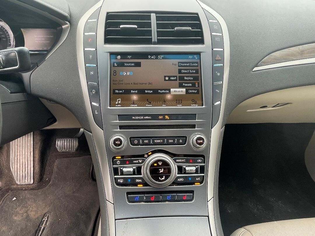 2017 Lincoln MKZ Car