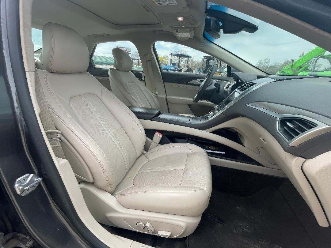2017 Lincoln MKZ Car