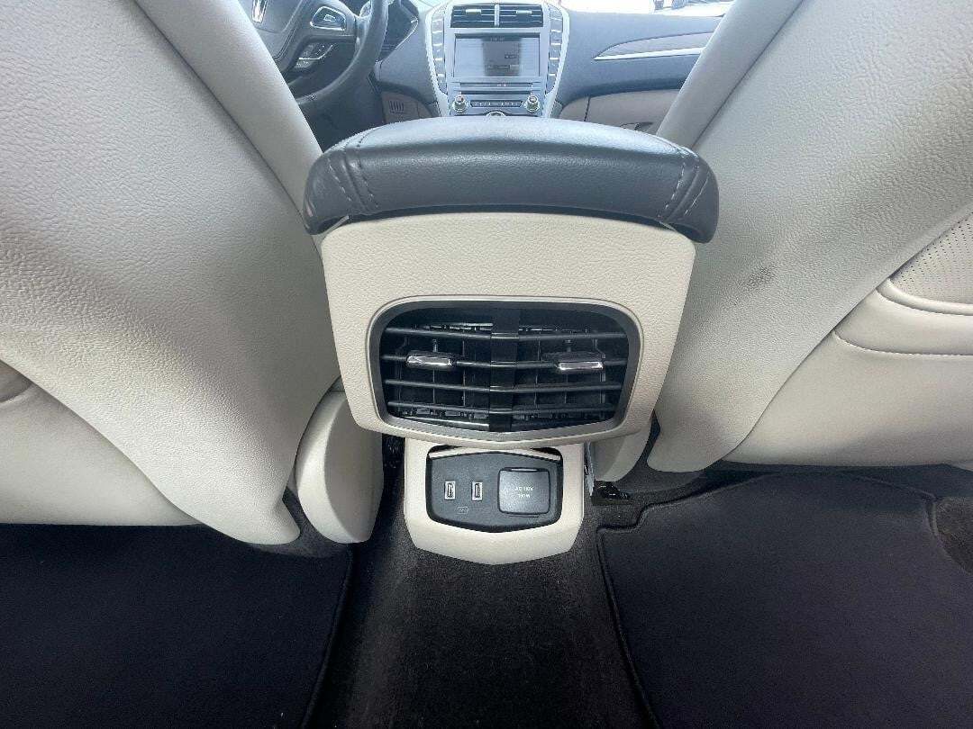 2017 Lincoln MKZ Car