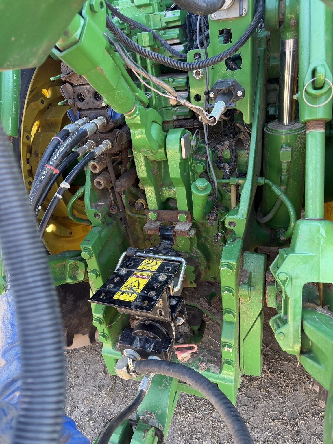 2016 John Deere 8370R Tractor