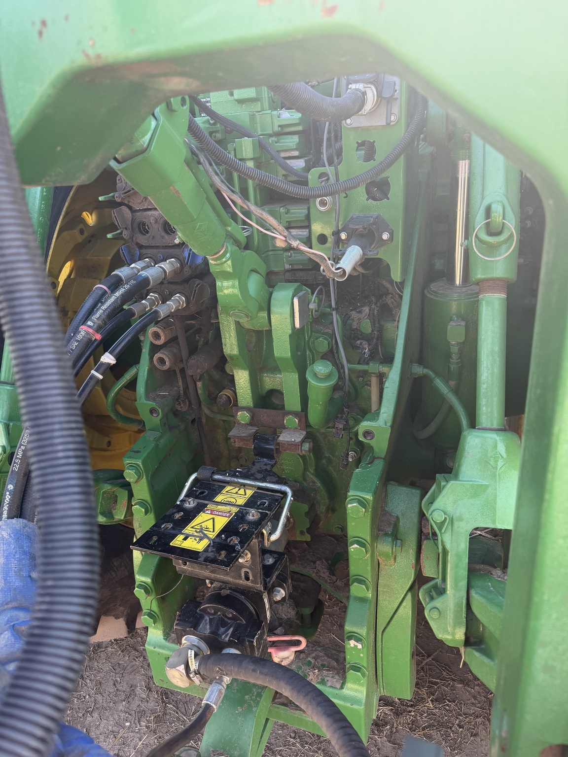 2016 John Deere 8370R Tractor