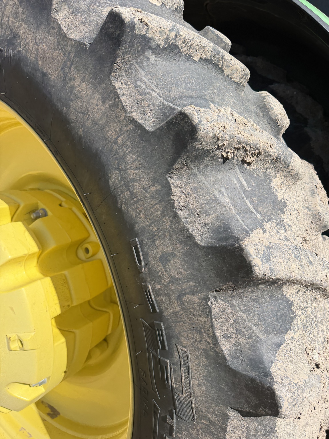 2016 John Deere 8370R Tractor